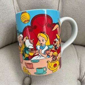 ❤️ DISNEY Store MUG CLASSICS ALICE IN WONDERLAND Mad Tea Party COFFEE CUP